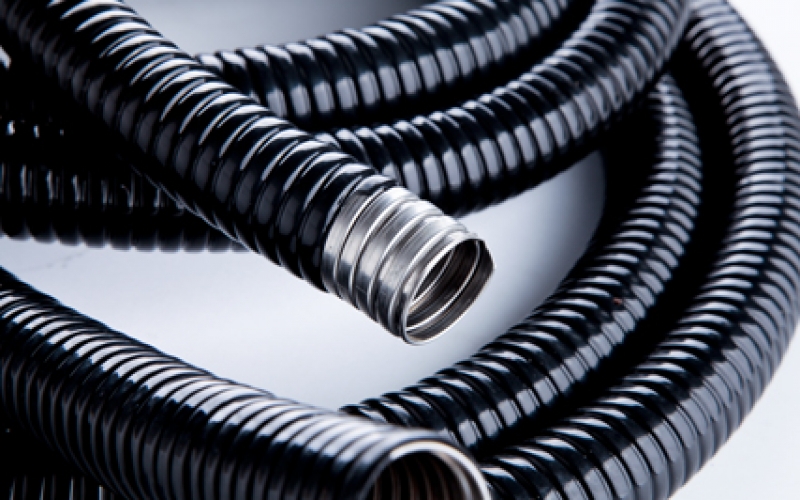 304不銹鋼雙扣包塑管有哪些優(yōu)勢？